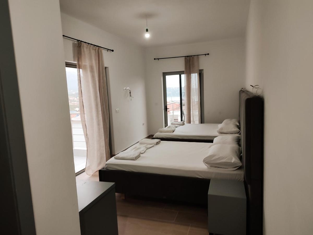 Petros Rooms Himare Luaran gambar