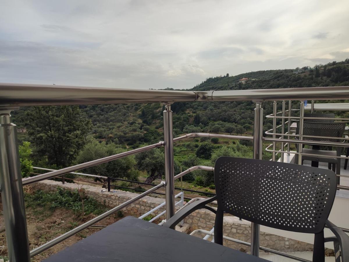 Petros Rooms Himare Luaran gambar