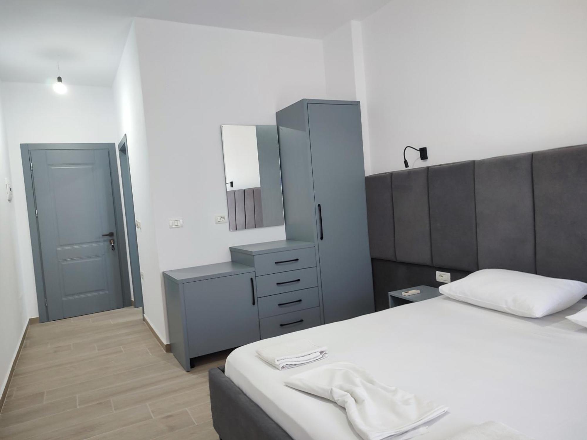 Petros Rooms Himare Luaran gambar