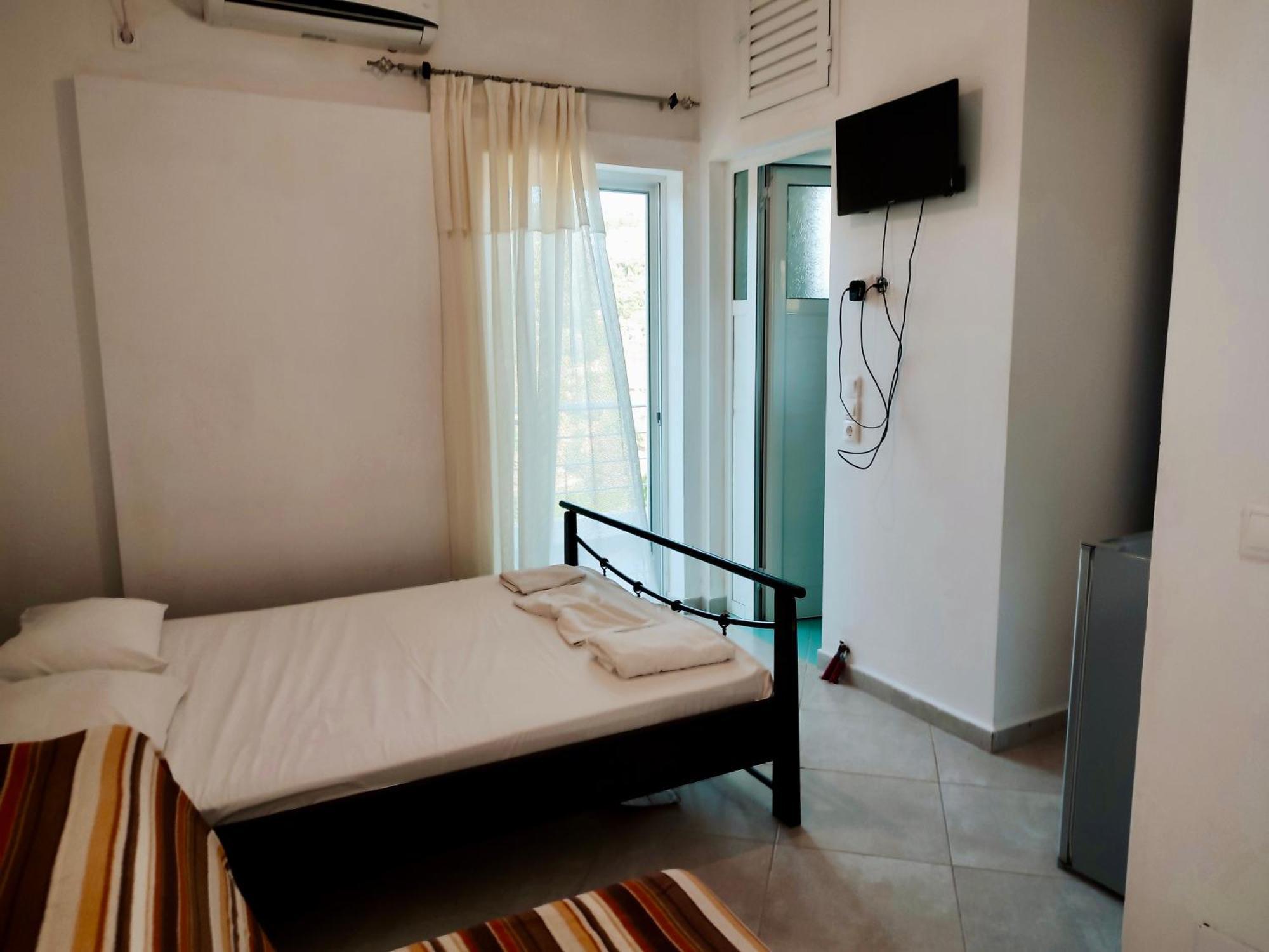 Petros Rooms Himare Luaran gambar