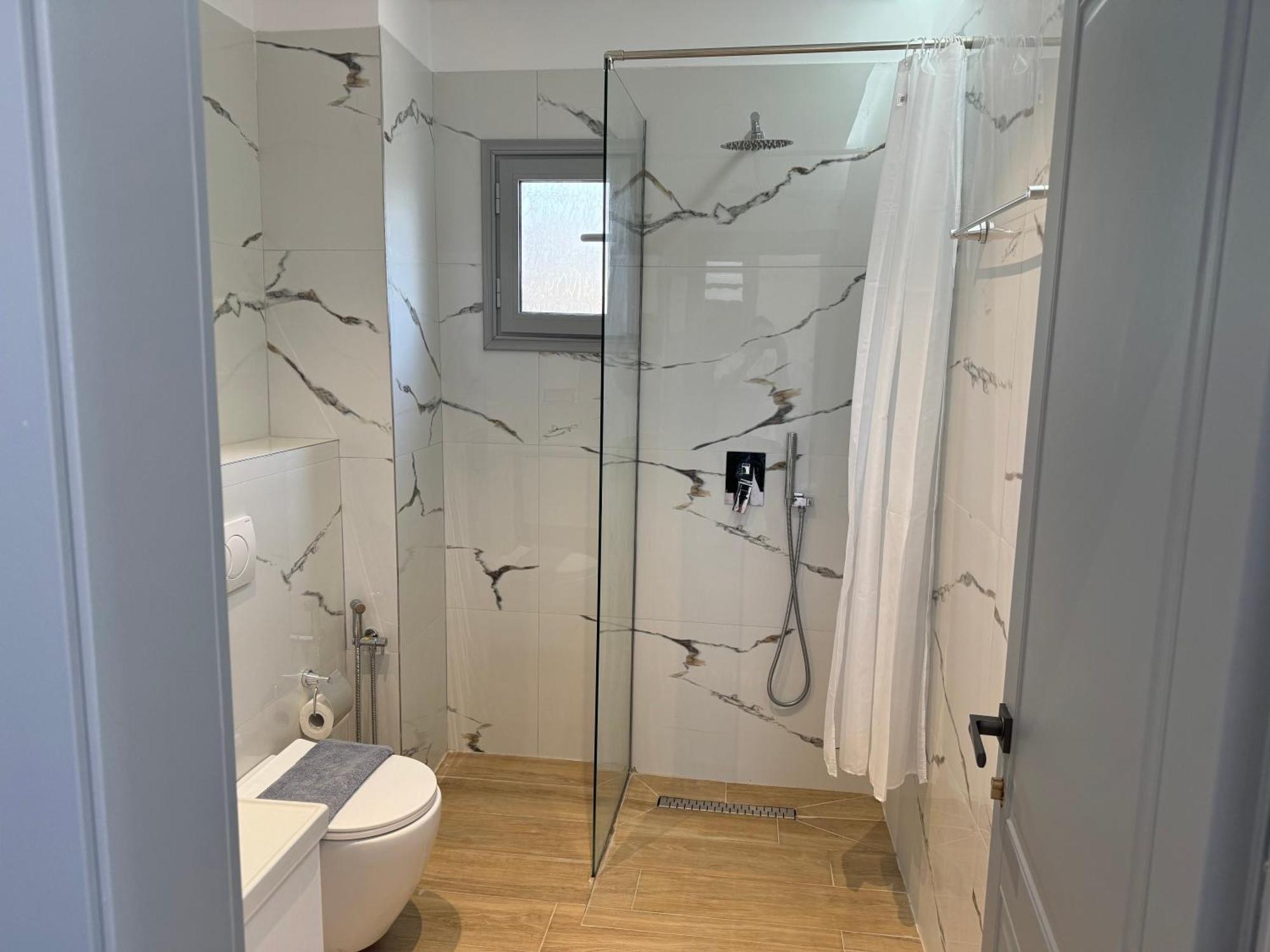 Petros Rooms Himare Luaran gambar